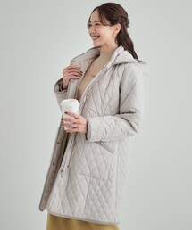 【フード取り外し可/撥水加工】自然にくびれる あったかダイヤ柄キルトコート