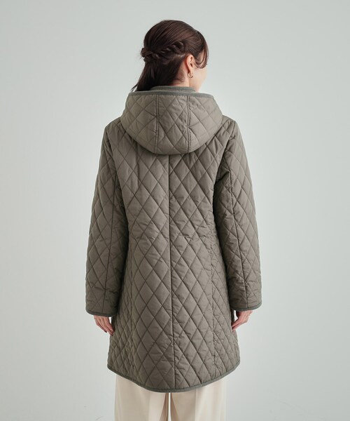 SHOO・LA・RUE（シューラルー）の「◆【フード取り外し可/撥水加工】自然にくびれる あったかダイヤ柄キルトコート（その他アウター・レディース・ブラック/グレー系その他/ライトベージュ・03/02/01/04）」の12枚目の写真