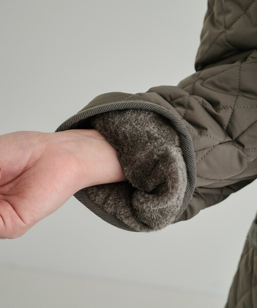 SHOO・LA・RUE（シューラルー）の「◆【フード取り外し可/撥水加工】自然にくびれる あったかダイヤ柄キルトコート（その他アウター・レディース・ブラック/グレー系その他/ライトベージュ・03/02/01/04）」の20枚目の写真