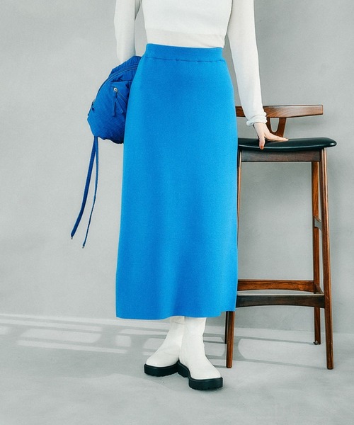 ストラスブルゴ　ウールシルクミディ丈スカート　ブルー ストラスブルゴ ウールシルクミディ丈スカート ブルー ストラスブルゴ
