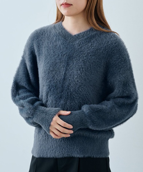 IEDIT（イディット）の「ＩＥＤＩＴ　ヘアリーシャギー素材のスパークルニット（ニット/セーター・レディース・グレイッシュブルー/イエロー/パープル・M/L/LL/3L/4L/S）」の2枚目の写真