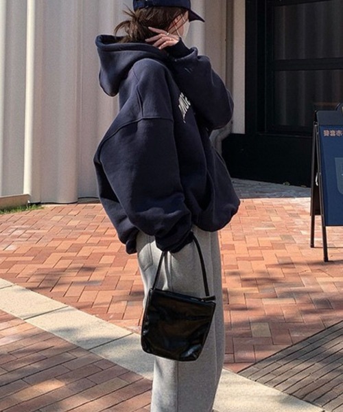 SPIGA（スピーガ）の「ﾌﾟﾘﾝﾄﾋﾞｯｸｼﾙｴｯﾄ裏起毛ﾌﾟﾙｵｰﾊﾞｰﾊﾟｰｶｰ（パーカー・レディース・ホワイト/ネイビー/グレー・FREE）」の3枚目の写真