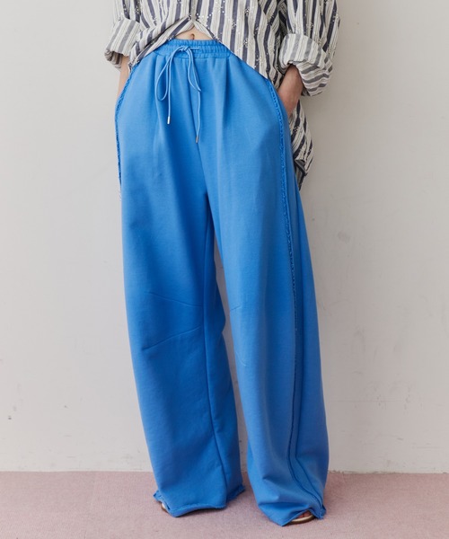 LA BELLE ETUDE（ラベルエチュード）の「ボリュームカーブスウェットパンツ（スウェットパンツ・レディース・ホワイト/ブラック/グレー/ブラウン/ピンク/ブルー・1/0/00）」の5枚目の写真