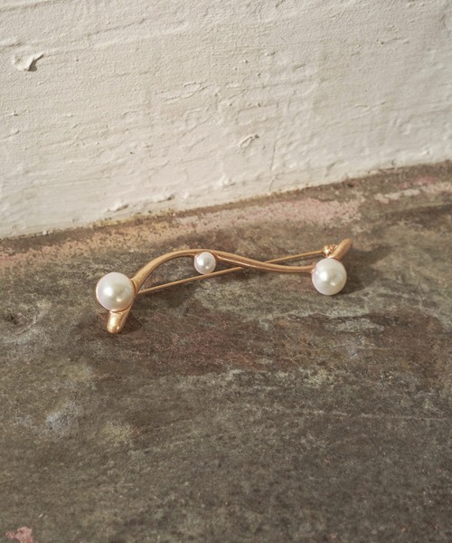 GOLDY（ゴールディ）の「ランダム パール ウェイビー ブローチ（ブローチ/コサージュ・レディース・ゴールド/シルバー/ゴールド系その他/シルバー系その他・FREE）」の4枚目の写真