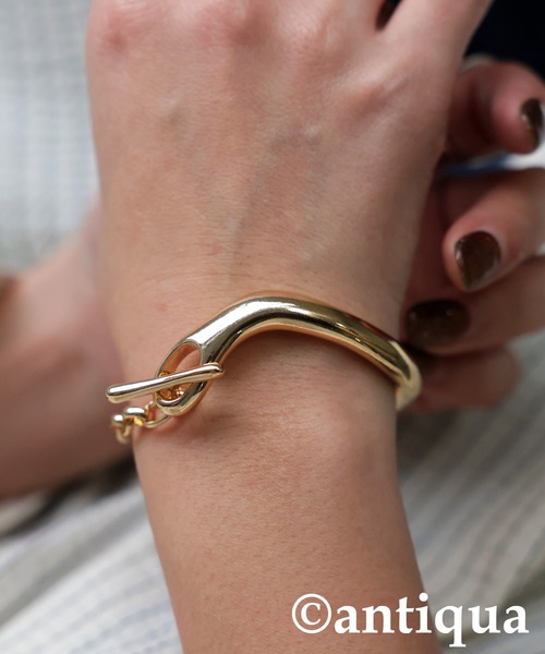 antiqua(アンティカ)の「チェーンブレスレット(ブレスレット・レディース・ゴールド/シルバー・FREE)」の2枚目の写真