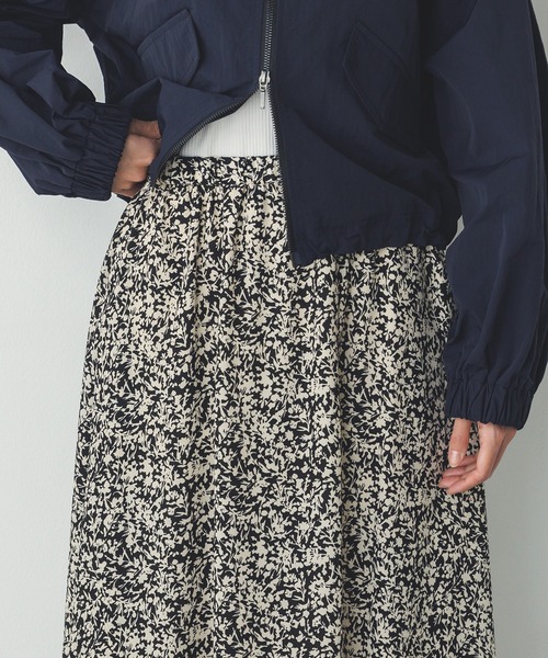 hunch(ハンチ)の「ジョーゼット総柄プリント フレアスカート(スカート・レディース・イエロー系その他/パープル系その他/ブラック系その他・FREE)」の12枚目の写真