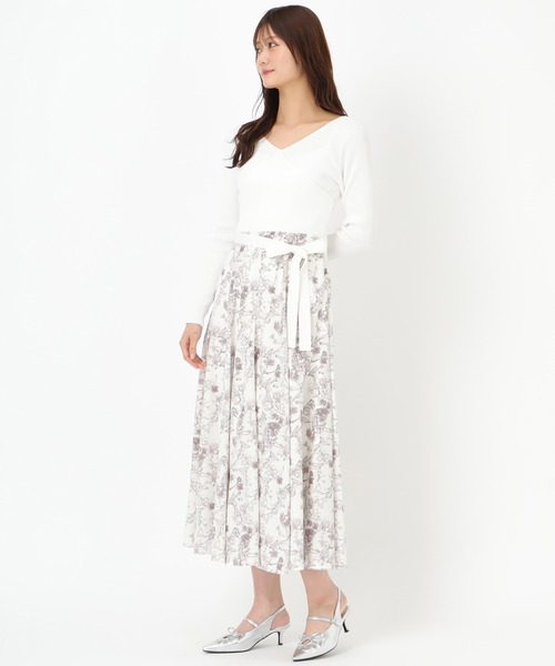 MISCH MASCH(ミッシュマッシュ)の「カシュクールフラワー柄ドッキングワンピース(ワンピース・レディース・グリーン/ホワイト×ブラック・フリ-)」の16枚目の写真