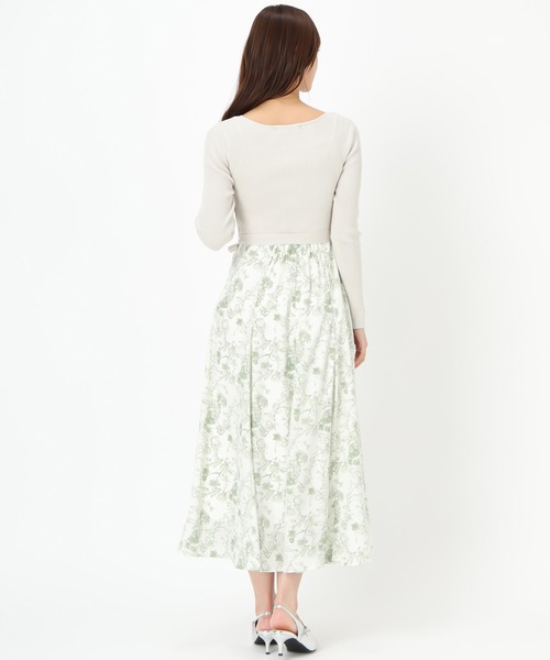 MISCH MASCH(ミッシュマッシュ)の「カシュクールフラワー柄ドッキングワンピース(ワンピース・レディース・グリーン/ホワイト×ブラック・フリ-)」の19枚目の写真