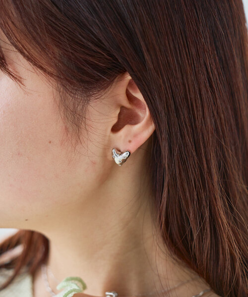 Kastane（カスタネ）の「【fiw.】ハートストーンイヤリング（イヤリング・レディース・ゴールド/シルバー・FREE）」の2枚目の写真