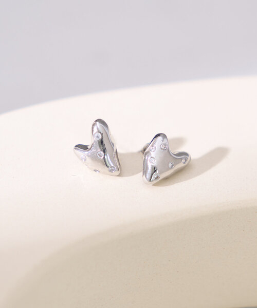 Kastane（カスタネ）の「【fiw.】ハートストーンイヤリング（イヤリング・レディース・ゴールド/シルバー・FREE）」の3枚目の写真