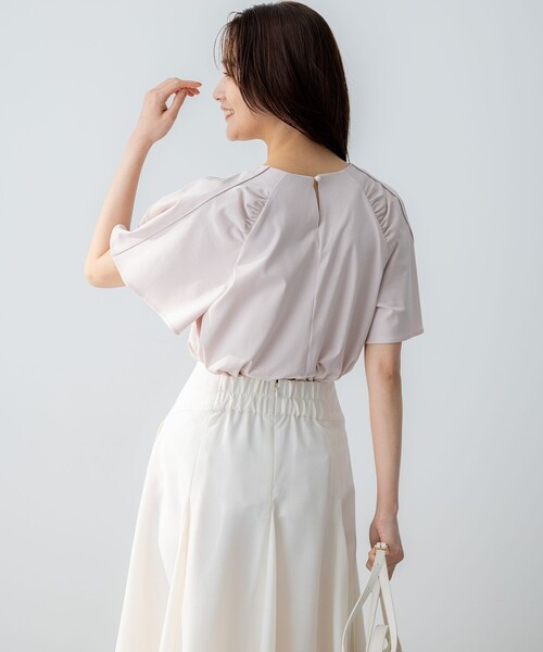 組曲（クミキョク）の「スムースシルケット カットソー（Tシャツ/カットソー・レディース・ピンク系/ブラック系/アイボリー系・2/3）」の6枚目の写真