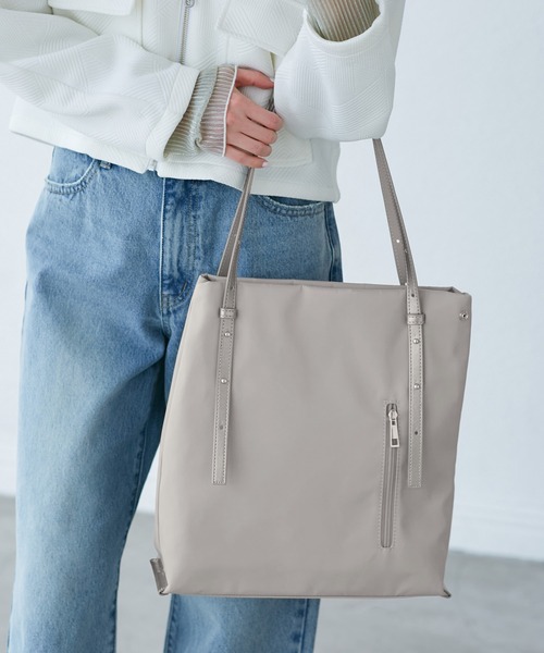 ROPE' PICNIC(ロペピクニック)の「【A4対応・軽量】ショルダーリバーシブルトートバッグバッグ/通勤対応(トートバッグ・レディース・ベージュ系その他/ライトグレー/チャコールグレー・FREE)」の3枚目の写真