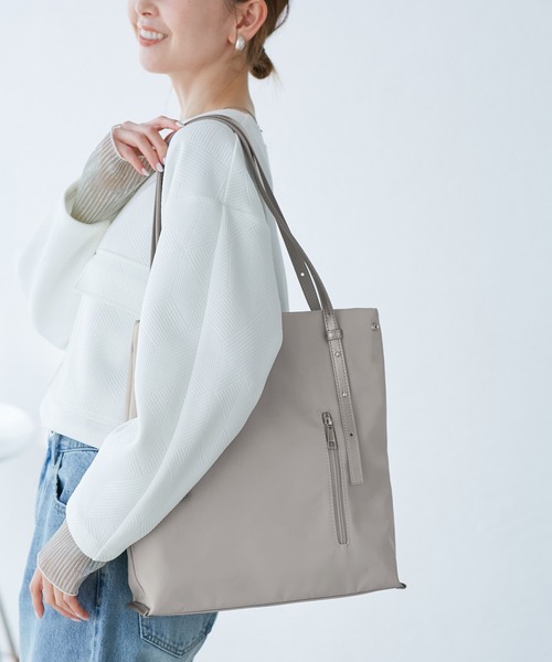 ROPE' PICNIC(ロペピクニック)の「【A4対応・軽量】ショルダーリバーシブルトートバッグバッグ/通勤対応(トートバッグ・レディース・ベージュ系その他/ライトグレー/チャコールグレー・FREE)」の13枚目の写真