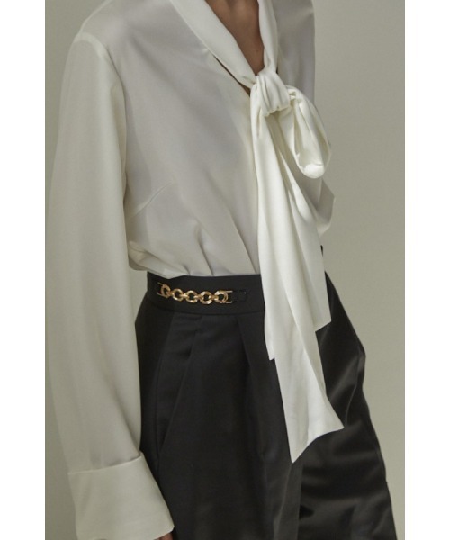 Estella.K(エステラケー)の「Ciara Semi-wide Pants ビットチェーン付きパンツ(スラックス・レディース・キャメル/ライトベージュ/ブラック/グレー・SMALL/MEDIUM)」の10枚目の写真