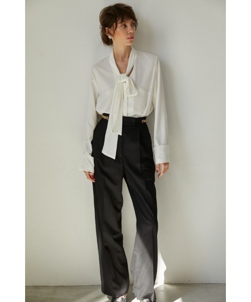 Estella.K(エステラケー)の「Ciara Semi-wide Pants ビットチェーン付きパンツ(スラックス・レディース・キャメル/ライトベージュ/ブラック/グレー・SMALL/MEDIUM)」の14枚目の写真