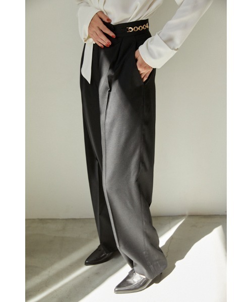 Estella.K(エステラケー)の「Ciara Semi-wide Pants ビットチェーン付きパンツ(スラックス・レディース・キャメル/ライトベージュ/ブラック/グレー・SMALL/MEDIUM)」の15枚目の写真