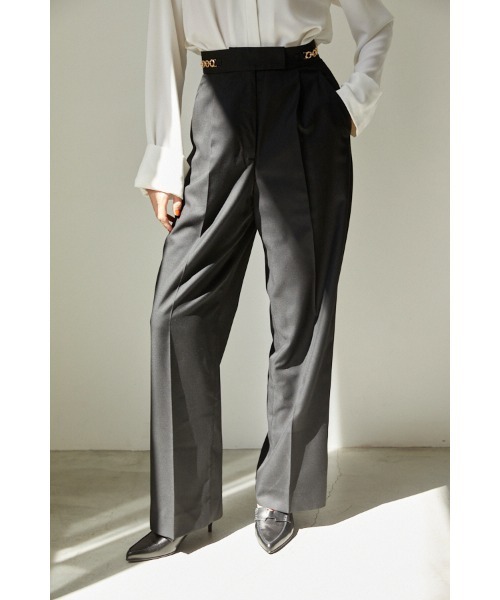 Estella.K(エステラケー)の「Ciara Semi-wide Pants ビットチェーン付きパンツ(スラックス・レディース・キャメル/ライトベージュ/ブラック/グレー・SMALL/MEDIUM)」の9枚目の写真