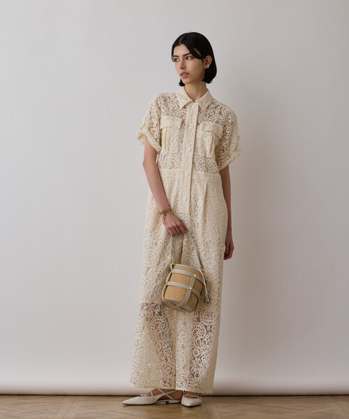 GRACE CONTINENTAL(グレースコンチネンタル)の「コードレースジャンプスーツ(サロペット/オーバーオール・レディース・ベージュ/キナリ・36/38)」の1枚目の写真