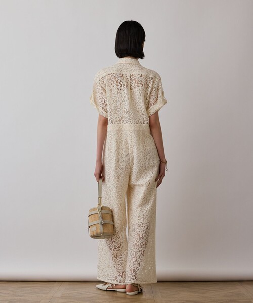 GRACE CONTINENTAL(グレースコンチネンタル)の「コードレースジャンプスーツ(サロペット/オーバーオール・レディース・ベージュ/キナリ・36/38)」の3枚目の写真