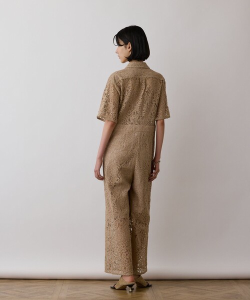 GRACE CONTINENTAL(グレースコンチネンタル)の「コードレースジャンプスーツ(サロペット/オーバーオール・レディース・ベージュ/キナリ・36/38)」の18枚目の写真