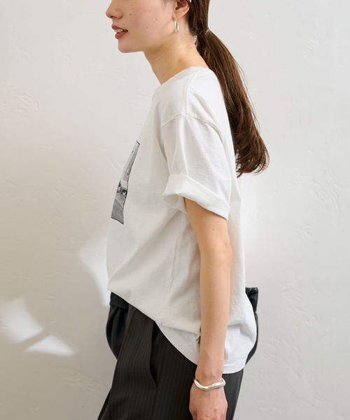 FRAMeWORK(フレームワーク)の「MikeOMeally PHOTO Tシャツ(Tシャツ/カットソー・レディース・ホワイト/ホワイト系その他・FREE)」の11枚目の写真