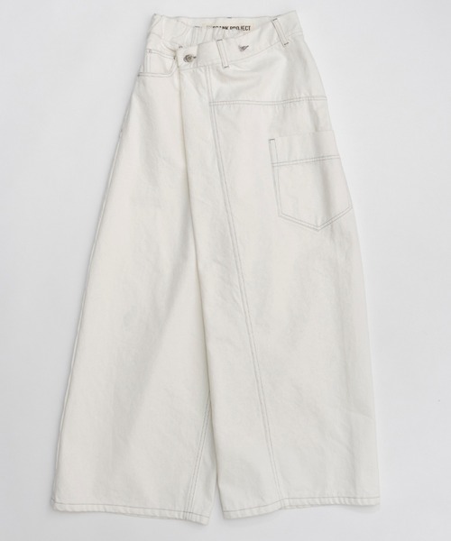 PRANK PROJECT（プランクプロジェクト）の「ディフォームバギーデニムパンツ / Deform Baggy Denim Pants（デニムパンツ・レディース・ブラック/ホワイト/ブルー・36/38）」の6枚目の写真