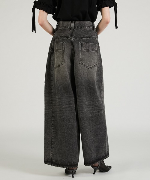 PRANK PROJECT（プランクプロジェクト）の「ディフォームバギーデニムパンツ / Deform Baggy Denim Pants（デニムパンツ・レディース・ブラック/ホワイト/ブルー・36/38）」の20枚目の写真