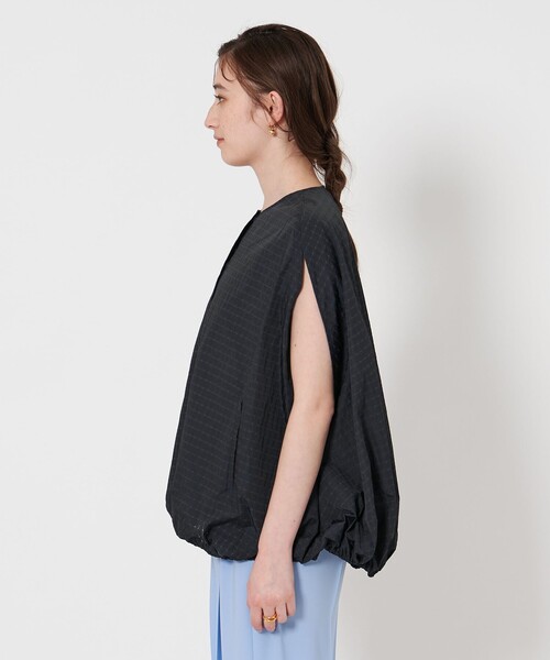 UNITED ARROWS（ユナイテッドアローズ）の「チェックタフタ スリットスリーブ ブルゾン（その他トップス・レディース・ネイビー/ブラック・FREE）」の11枚目の写真