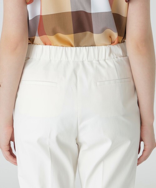 BLUE LABEL CRESTBRIDGE（ブルーレーベルクレストブリッジ）の「マルチヴィンテージツイルテーパードパンツ（その他パンツ・レディース・ベージュ/ブラック/ホワイト・38/36）」の5枚目の写真