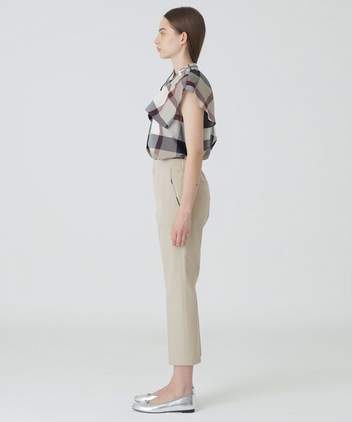 BLUE LABEL CRESTBRIDGE（ブルーレーベルクレストブリッジ）の「マルチヴィンテージツイルテーパードパンツ（その他パンツ・レディース・ベージュ/ブラック/ホワイト・38/36）」の16枚目の写真