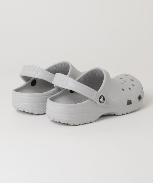 crocs(クロックス)の「クロックス crocs Classic Clog_クラシック クロッグ(サンダル・メンズ・グレー・25.0cm/26.0cm/29.0cm/27.0cm/28.0cm/22.0cm/23.0cm/24.0cm)」の2枚目の写真