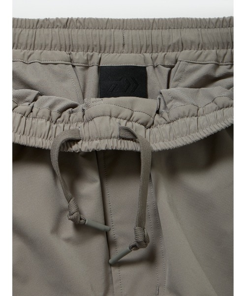 DAIWA PIER39(ダイワピア39)の「DAIWA PIER39 TECH 6POCKET SHORTS BP-60025(その他パンツ・メンズ・チャコールグレー/ブラック/カーキ・LARGE/X-LARGE/SMALL/MEDIUM)」の9枚目の写真