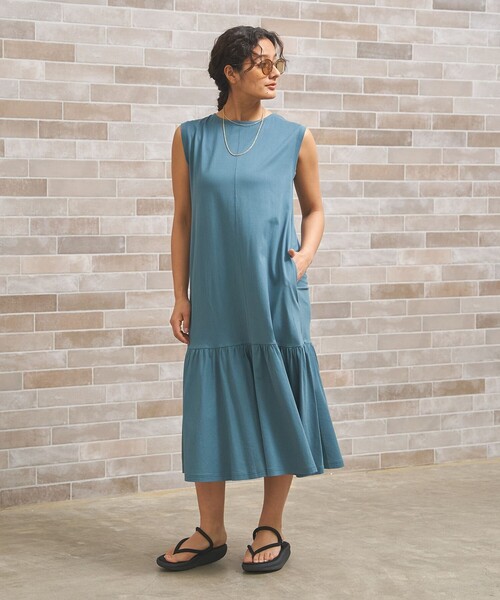 J.PRESS YORK STREET(ジェイプレスヨークストリート)の「【WOMEN】フレアギャザー ワンピース(ワンピース・レディース・ブラック系/スカイブルー系/ネイビー系/ピーコックグリーン系・F)」の9枚目の写真