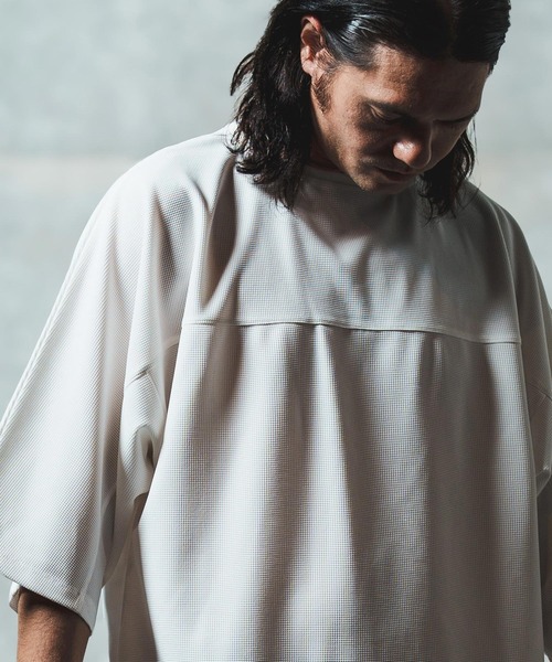 GLIMCLAP(グリムクラップ)の「mt9701- Thermal fabric T-shirt Tシャツ(Tシャツ/カットソー・メンズ・ブラック/ホワイト・S/M/L)」の2枚目の写真