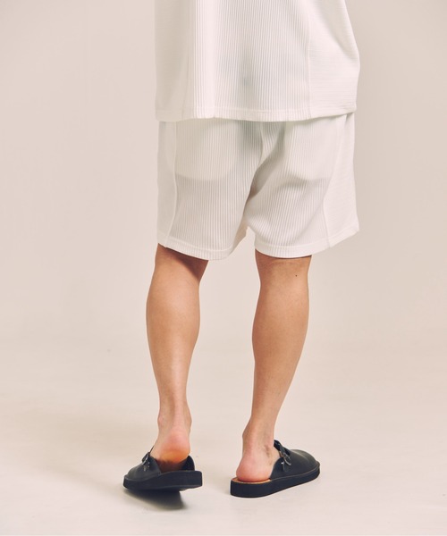 GALLIS ADDICTION(ガリスアディクション)の「GA 切替PLEATS-SHORTS(その他パンツ・メンズ・ホワイト/ブラック・M/L)」の13枚目の写真