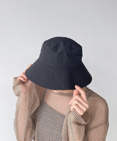 AS KNOW AS plus（アズノゥアズプラス）の「撥水冷感 紫外線防止 サンシェード付きUVハット（ハット・レディース・ブラック/ベージュ・FREE）」の9枚目の写真