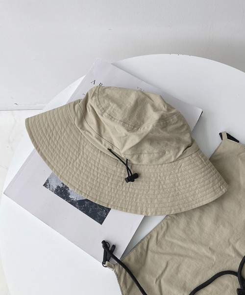 AS KNOW AS plus（アズノゥアズプラス）の「撥水冷感 紫外線防止 サンシェード付きUVハット（ハット・レディース・ブラック/ベージュ・FREE）」の16枚目の写真