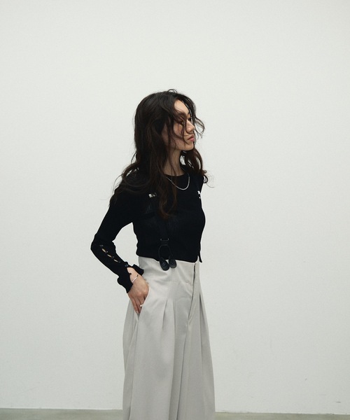 Lutim by u(ルチバイユー)の「Sheer Sleeve Hole Open Tops / シアースリーブホールオープントップス(ニット/セーター・レディース・ホワイト/ブラック/グレイッシュベージュ・FREE)」の15枚目の写真