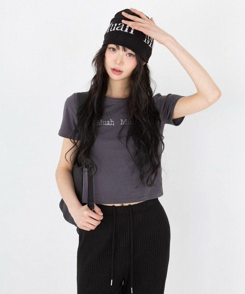tシャツ A'GEM/9 × .kom 「muah muah/ムーアムーア」HOT FIX LOGO HALF T-SHIRT/ホットフィックスロゴ A'GEM/9 × .kom 『muah muah/ムーアムーア』HOT FIX LOGO HALF T