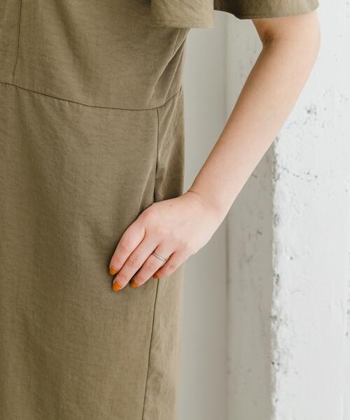 F by ROSSO(エフバイロッソ)の「F by ROSSO フレアスリーブオールインワン(サロペット/オーバーオール・レディース・チャコールグレー/カーキ・36/38)」の3枚目の写真