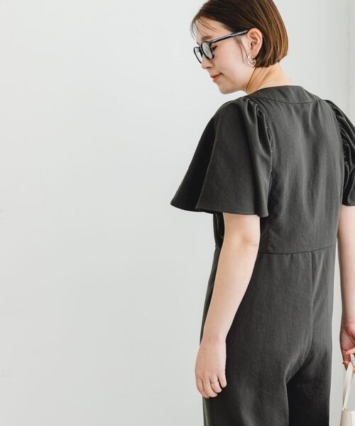 F by ROSSO(エフバイロッソ)の「F by ROSSO フレアスリーブオールインワン(サロペット/オーバーオール・レディース・チャコールグレー/カーキ・36/38)」の16枚目の写真