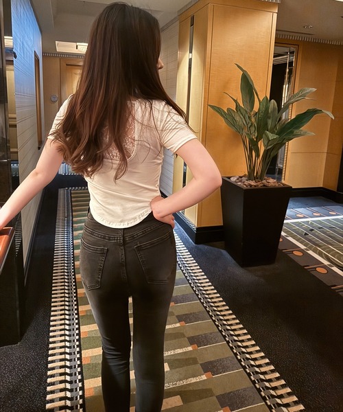 CHARME BY MICOLA(シャルムバイミコラ)の「カップ付ウエストシェイプバックレースTシャツ(Tシャツ/カットソー・レディース・ブラック/ピンク/ホワイト/ブラック系その他・FREE)」の6枚目の写真