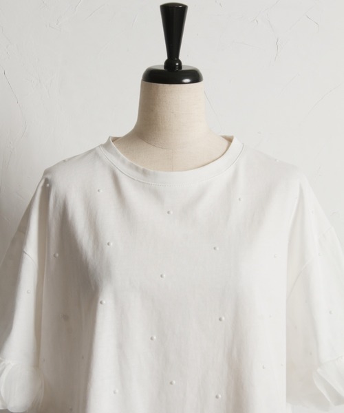 tocco closet(トッコ クローゼット)の「【ZOZO限定】同色パールフリルチュールトップス(Tシャツ/カットソー・レディース・ホワイト/ブラック・M)」の7枚目の写真