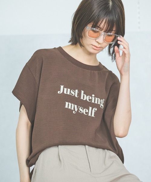 LAKOLE（ラコレ）の「布帛プリントT / 571205（Tシャツ/カットソー・レディース・オフホワイト/ブラウン/ライトブルー/ブラック・FREE）」の3枚目の写真