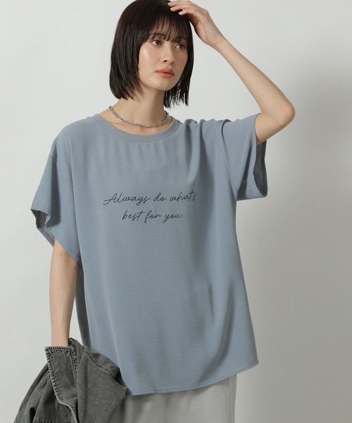 LAKOLE（ラコレ）の「布帛プリントT / 571205（Tシャツ/カットソー・レディース・オフホワイト/ブラウン/ライトブルー/ブラック・FREE）」の4枚目の写真