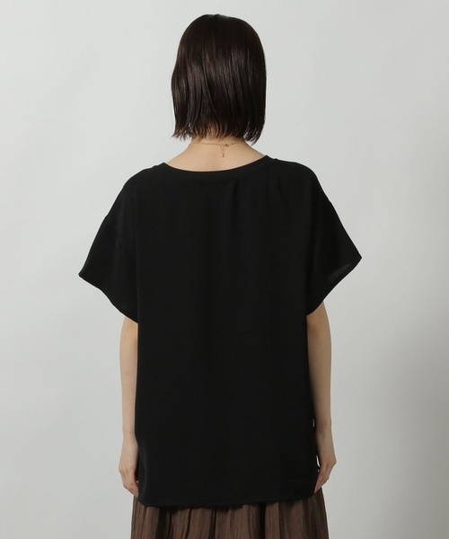 LAKOLE（ラコレ）の「布帛プリントT / 571205（Tシャツ/カットソー・レディース・オフホワイト/ブラウン/ライトブルー/ブラック・FREE）」の17枚目の写真