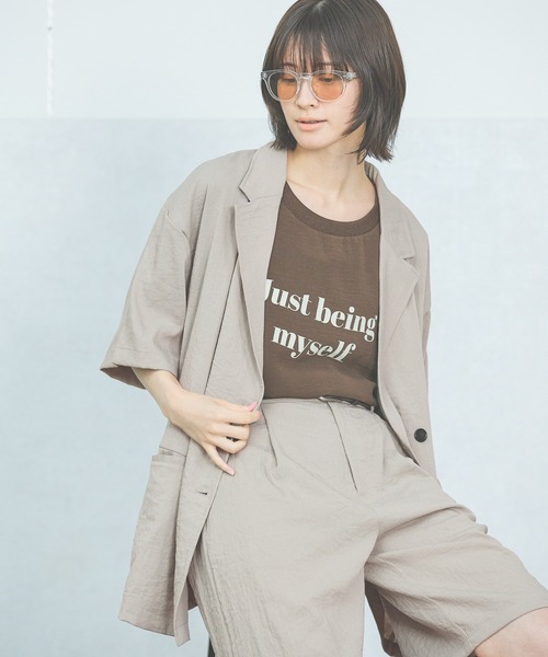 LAKOLE（ラコレ）の「布帛プリントT / 571205（Tシャツ/カットソー・レディース・オフホワイト/ブラウン/ライトブルー/ブラック・FREE）」の9枚目の写真