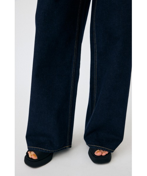 MOUSSY(マウジー)の「CROSS WAIST WIDE STRAIGHT/クロスウエストワイドストレートデニム(デニムパンツ・レディース・ブルー/ライトブルー/ダークブルー/ブラック・0/1/2)」の13枚目の写真