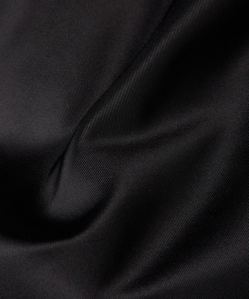G-STAR（ジースター）の「Bomber Padded Jacket/撥水中綿MA1タイプボンバーブルゾン（MA-1・レディース・ダークブラック・X-SMALL/SMALL）」の7枚目の写真