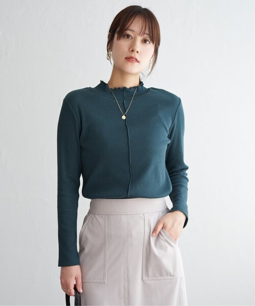 ikka(イッカ)の「前後2WAY三角テレコプルオーバー(Tシャツ/カットソー・レディース・ブラック/ワイン/オフホワイト/グレー/ダークグリーン/ライトグレー・S/M/L)」の5枚目の写真
